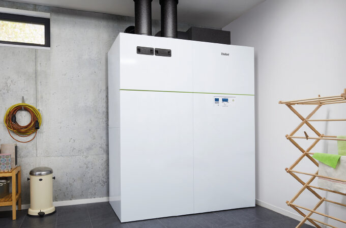 recocompact-exclusive Innen aufgestellte Luft/Wasser-Wärmepumpe recoCOMPACT All-in-one-Lösung